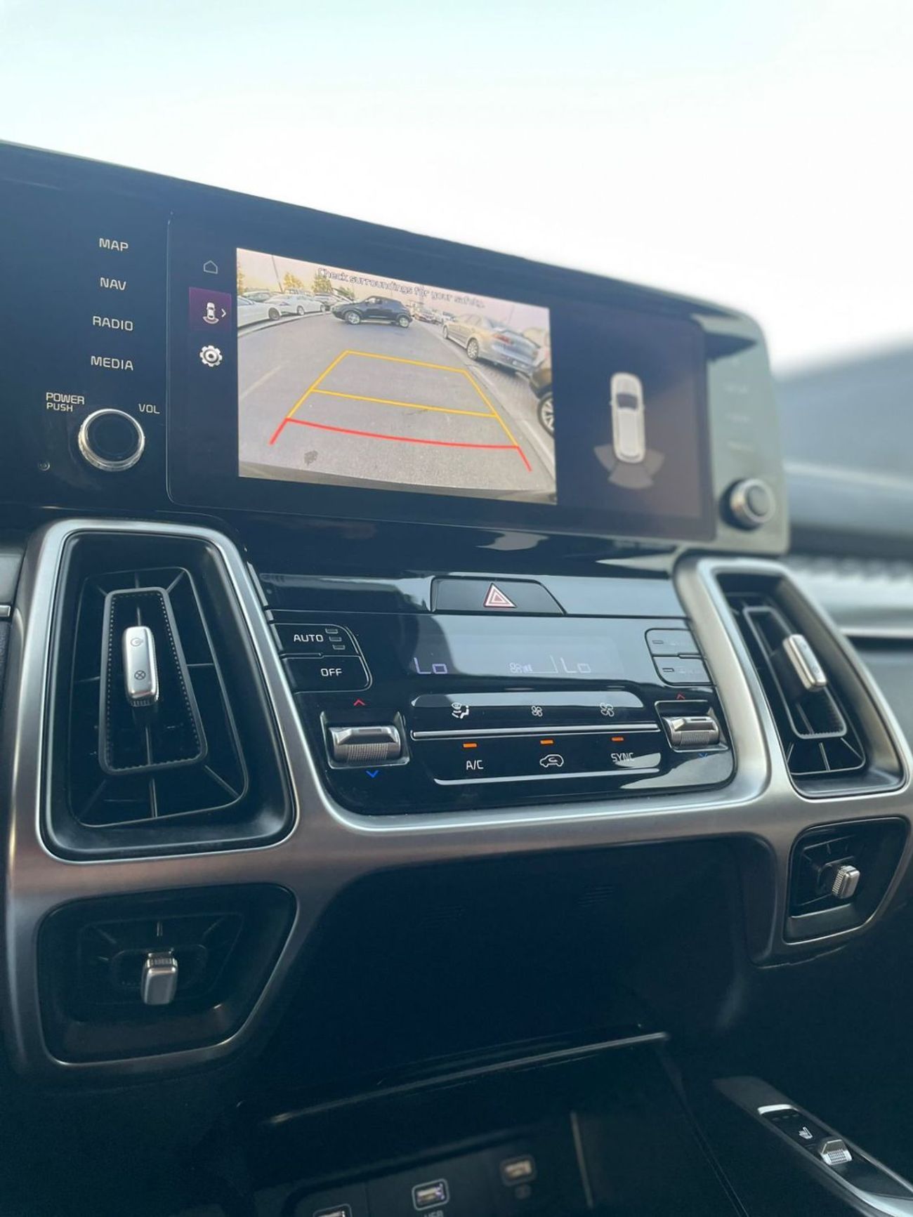 كيا سورينتو 2022 Kia Sorento EX 2.5L V4 - Push Start 7 Leather Seats - Front Back Radar - Full Screen -