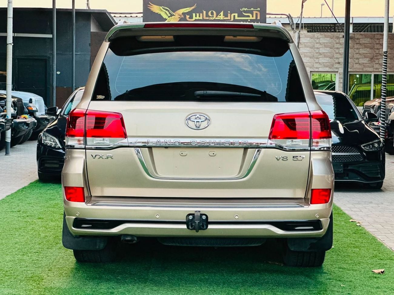 تويوتا لاند كروزر VXR