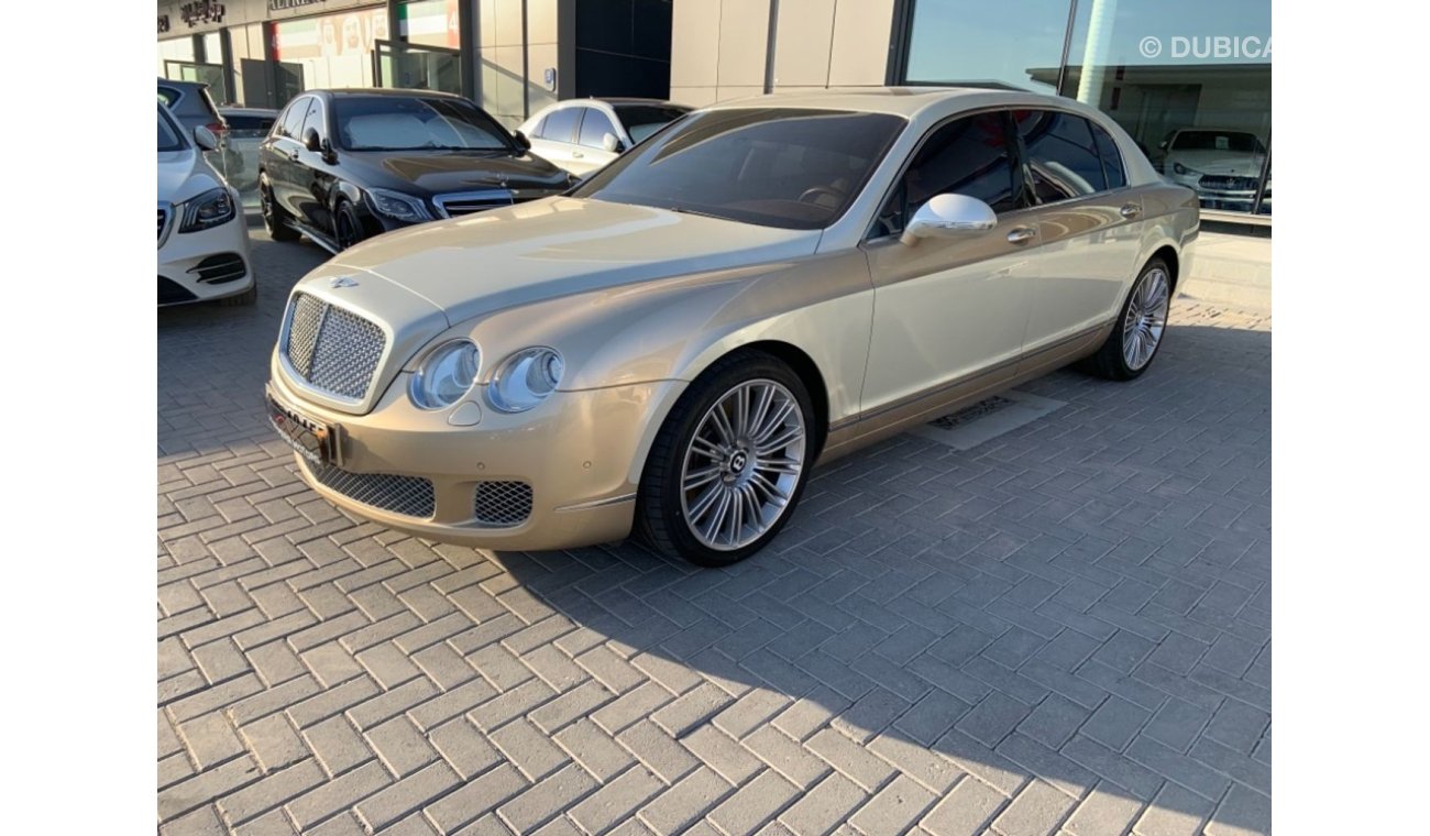 Bentley Continental Flying Spur ‏BENTLEY FLYING SPUR V12 - 2010 - GCC - ONE OF A KIND * PERFECT CONDITION