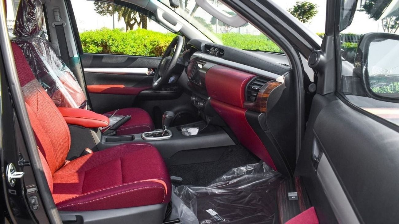 Toyota Hilux TOYOTA HILUX 2.7L AT PETROL FULL PUSH START 2024 MODEL