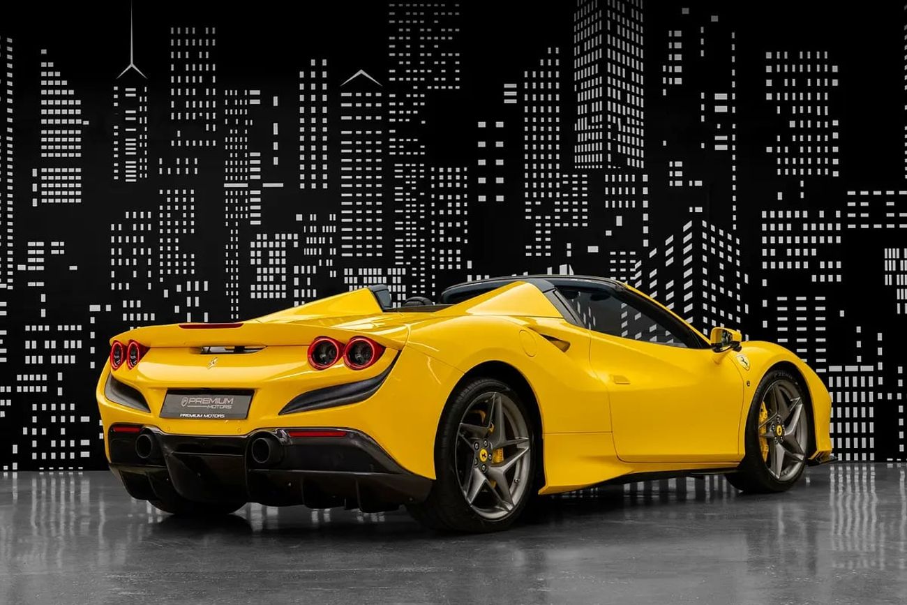 فيراري ف ٨ سبيدر 3.9T V8