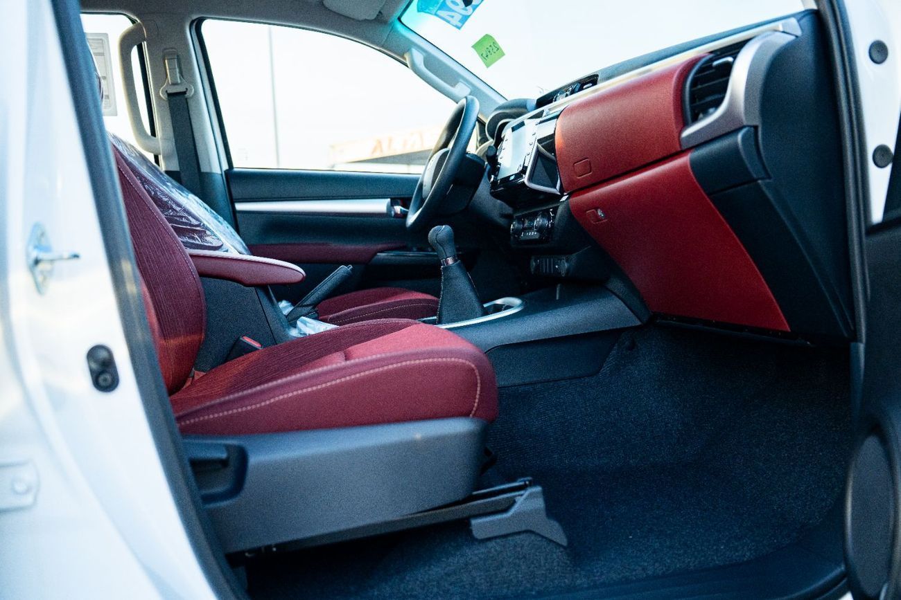 تويوتا هيلوكس 2026 Toyota Hilux D/C  M/T  (2.7L   4WD)
