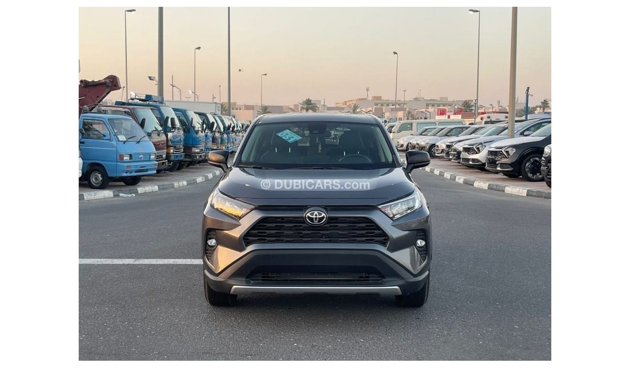 Toyota RAV4 2022 TOYOTA RAV4 LE 4x4 IMPORTED FROM USA VERY CLEAN CAR INSIDE AND OUT SIDE FOR