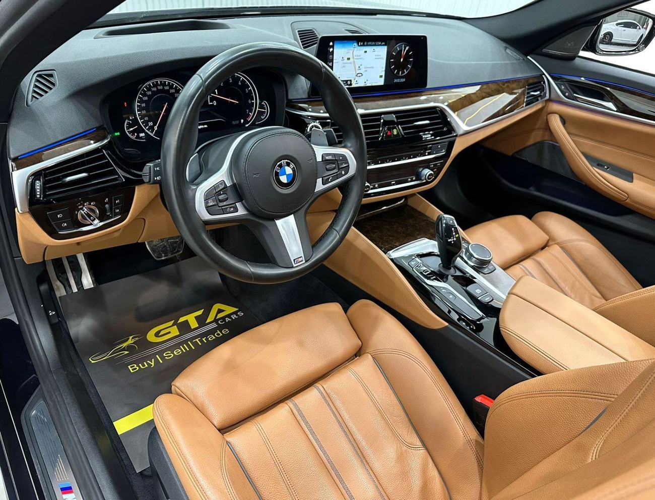 BMW 540i M Sport 2019 BMW 540i M-Sport, October 2028 BMW Service Pack, Warranty, Low Kms, GCC