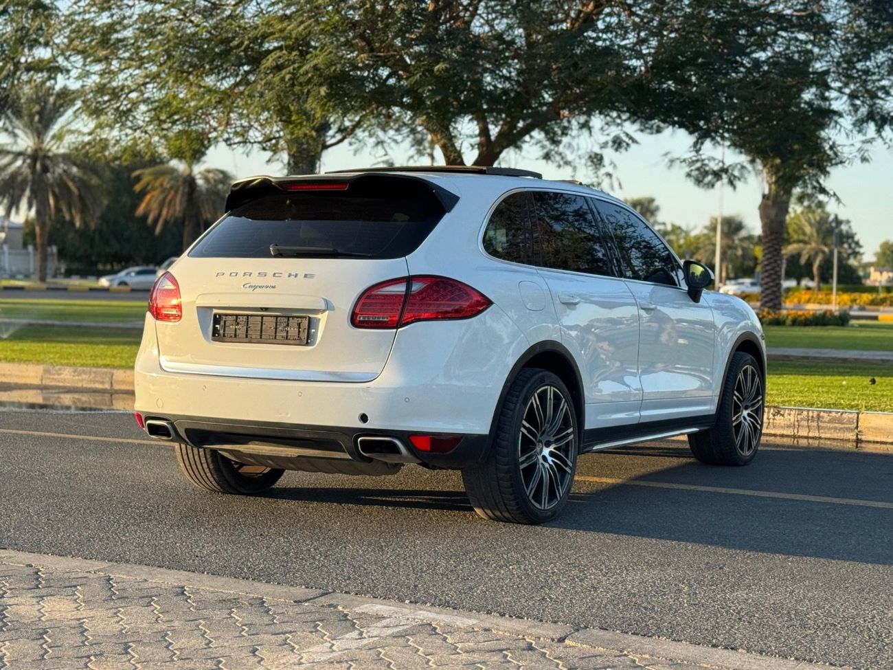 Porsche Cayenne Std 3.6L