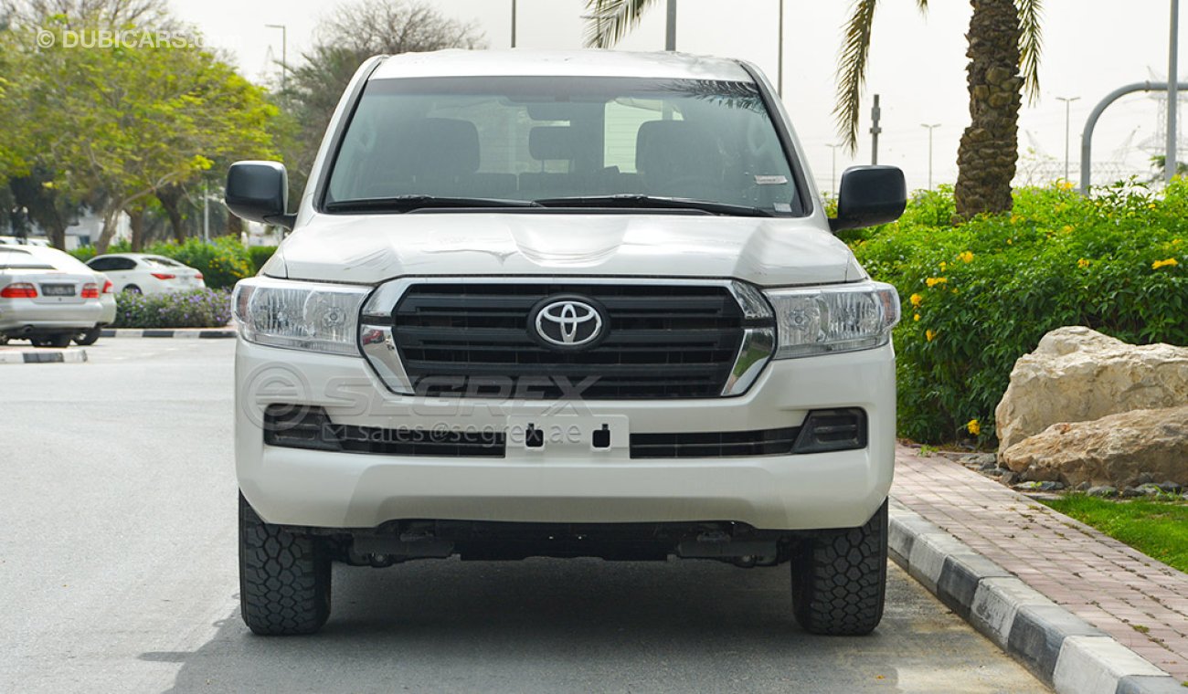 Toyota Land Cruiser 4.5 DIESEL 8 CYL M/T  WITH CRUISE CONTROL.