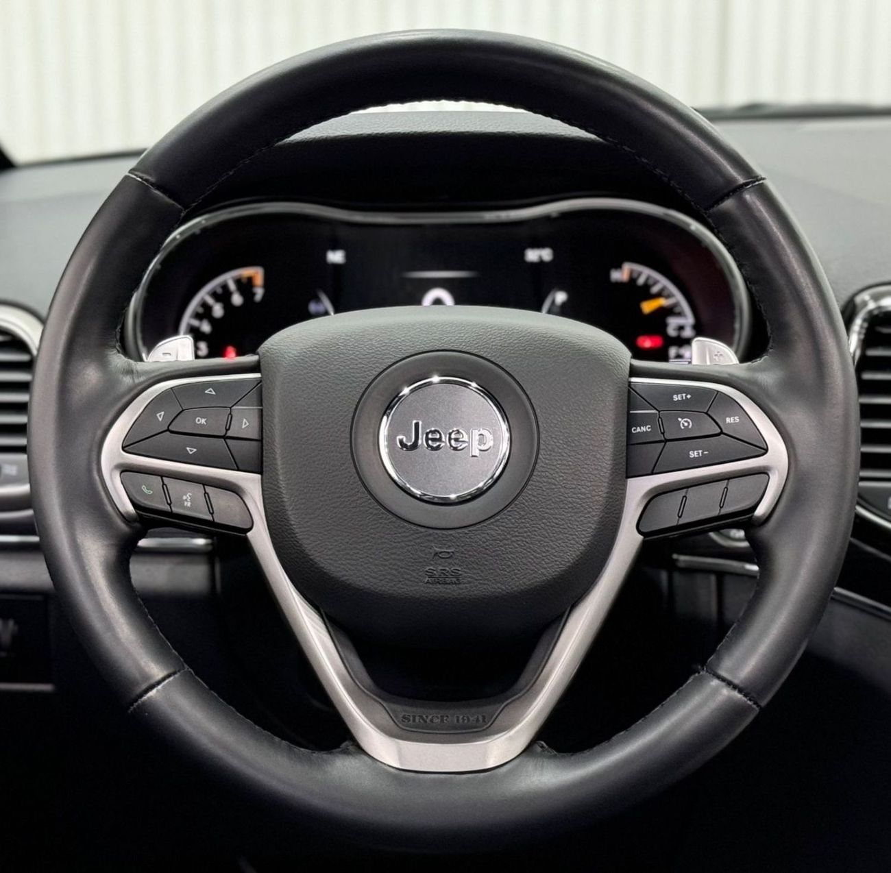 جيب جراند شيروكي 2021 Jeep Grand Cherokee Limited, 2027 Jeep Warranty, 2025 Jeep Service Pack, Full Options, GCC