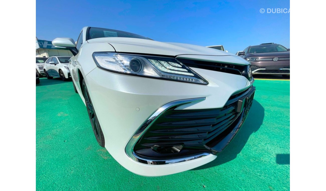 Toyota Camry 2023 MODEL V6  FULL OPTION