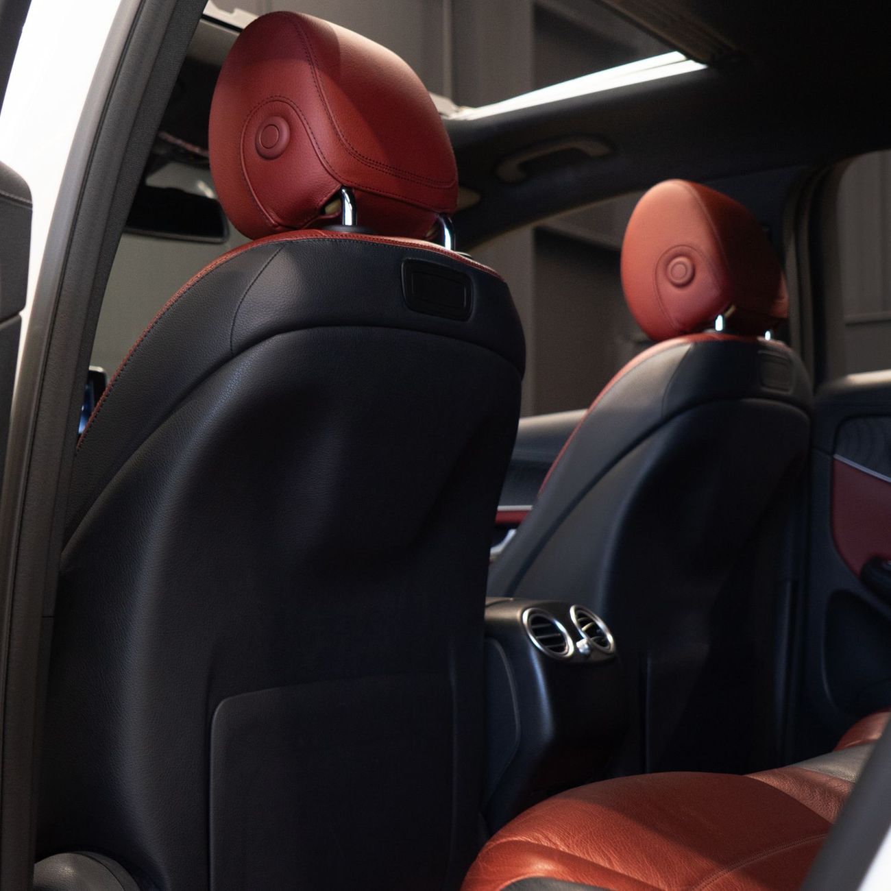 مرسيدس بنز GLC كوبيه 250 AED 2,299 pm• 0% Downpayment • Mercedes GLC250 Premium • 1 Year Warranty