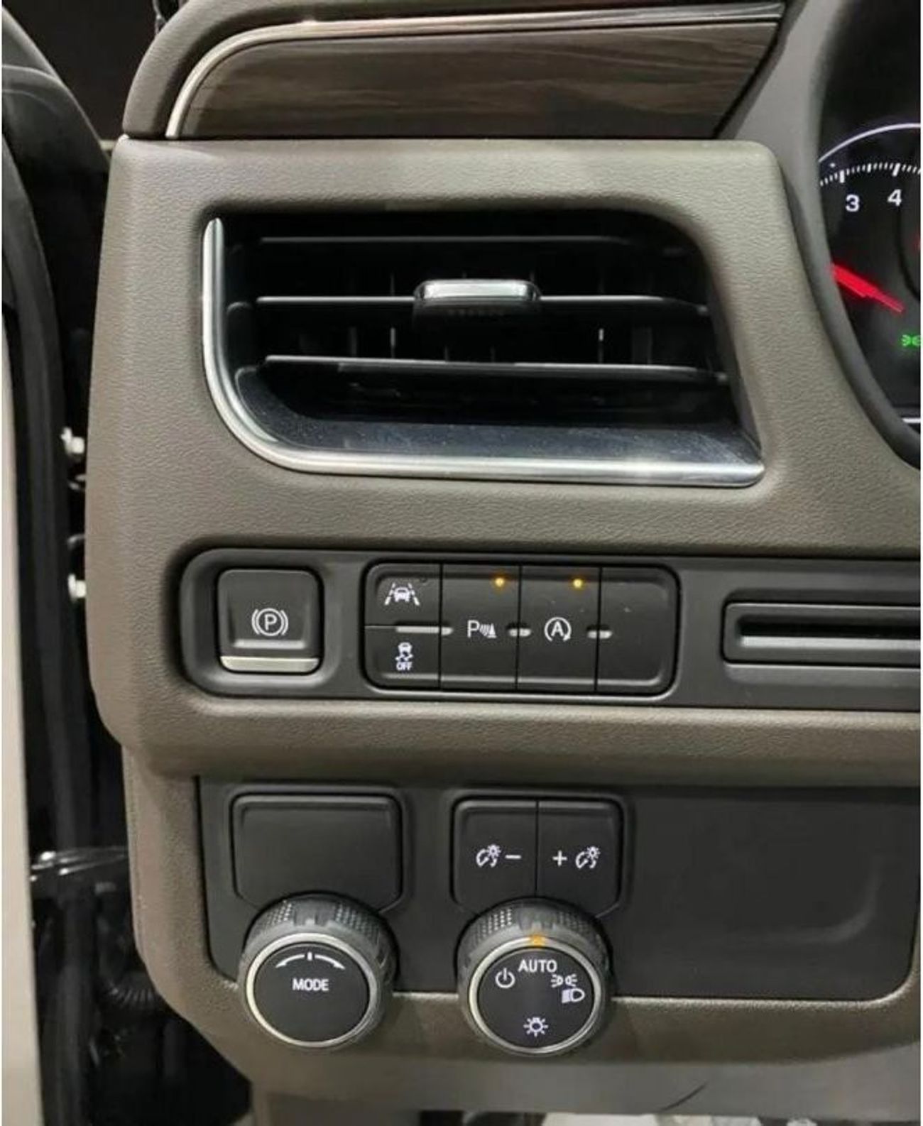 Chevrolet Tahoe LS 5.3L RWD