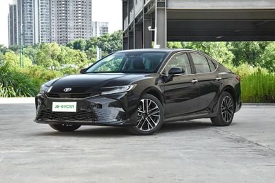 Toyota Camry China's top-tier dual-engine 2.5HG Premium Edition