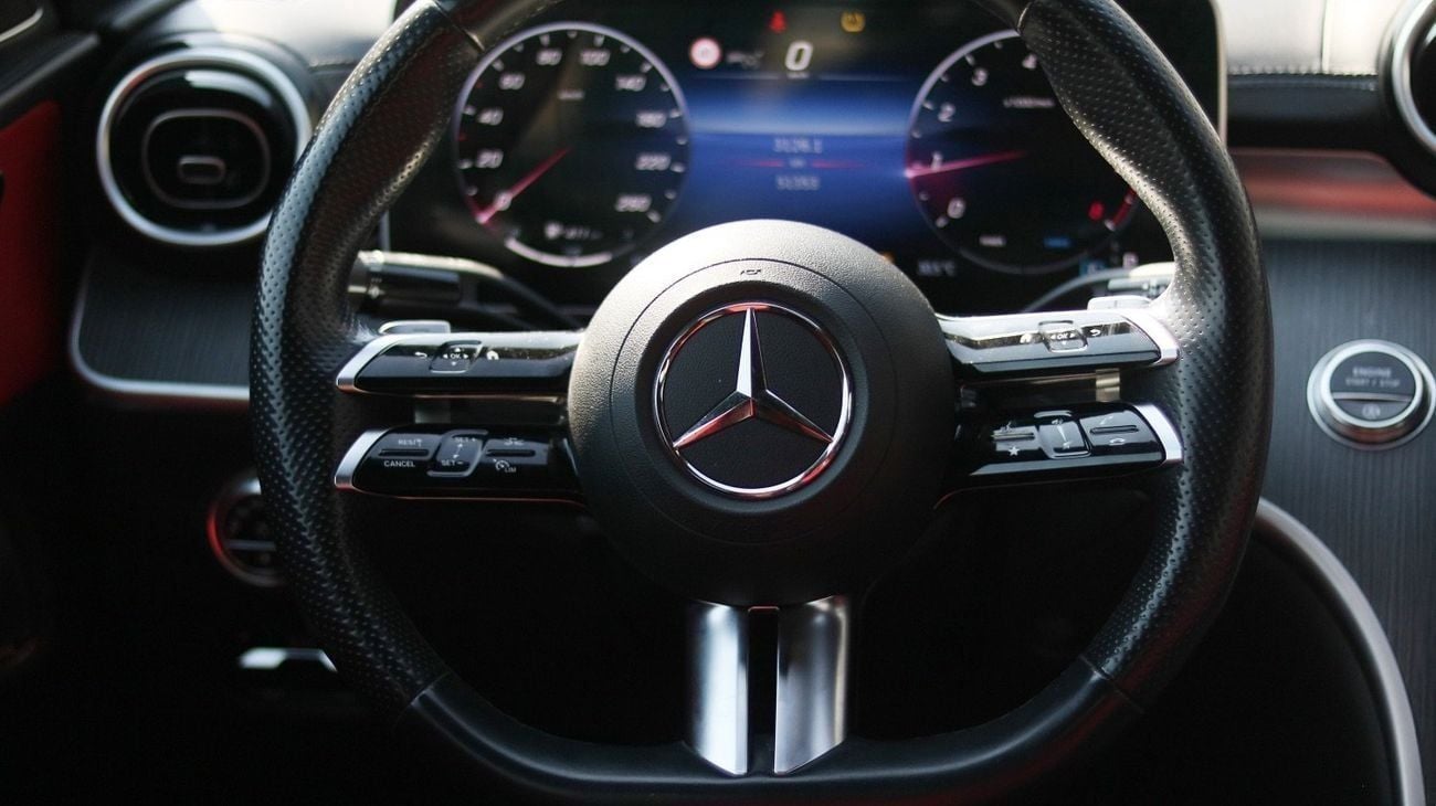 Mercedes Benz C 200 L Premium 2.0L | Complete Service History | Zero Downpayment Support