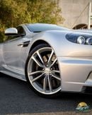 أستون مارتن DBS STD