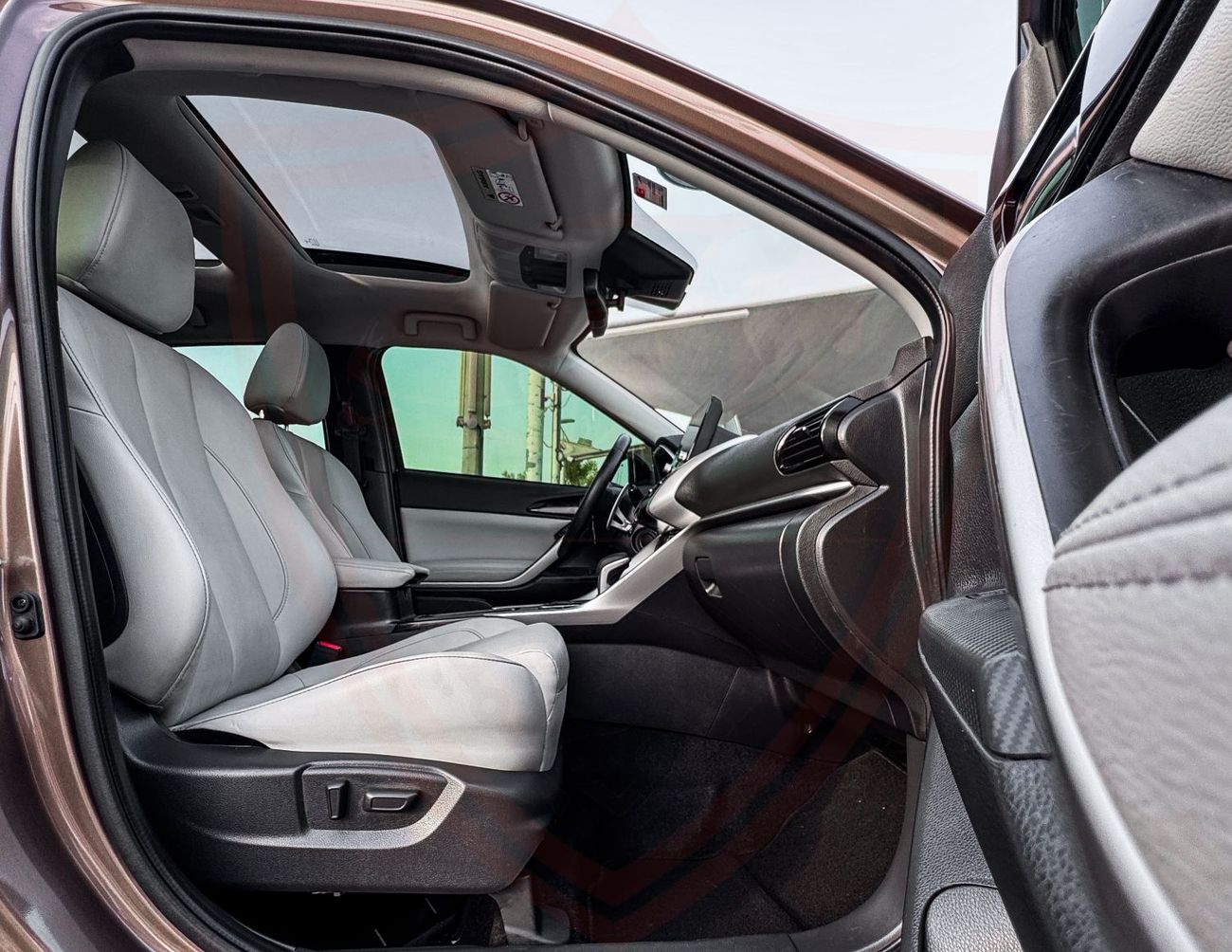 Mitsubishi Eclipse Cross GLS Highline 1.5L 4WD Mitsubishi Eclipse Cross | Full Option | 2022 | GCC | Original Paint | Acciden