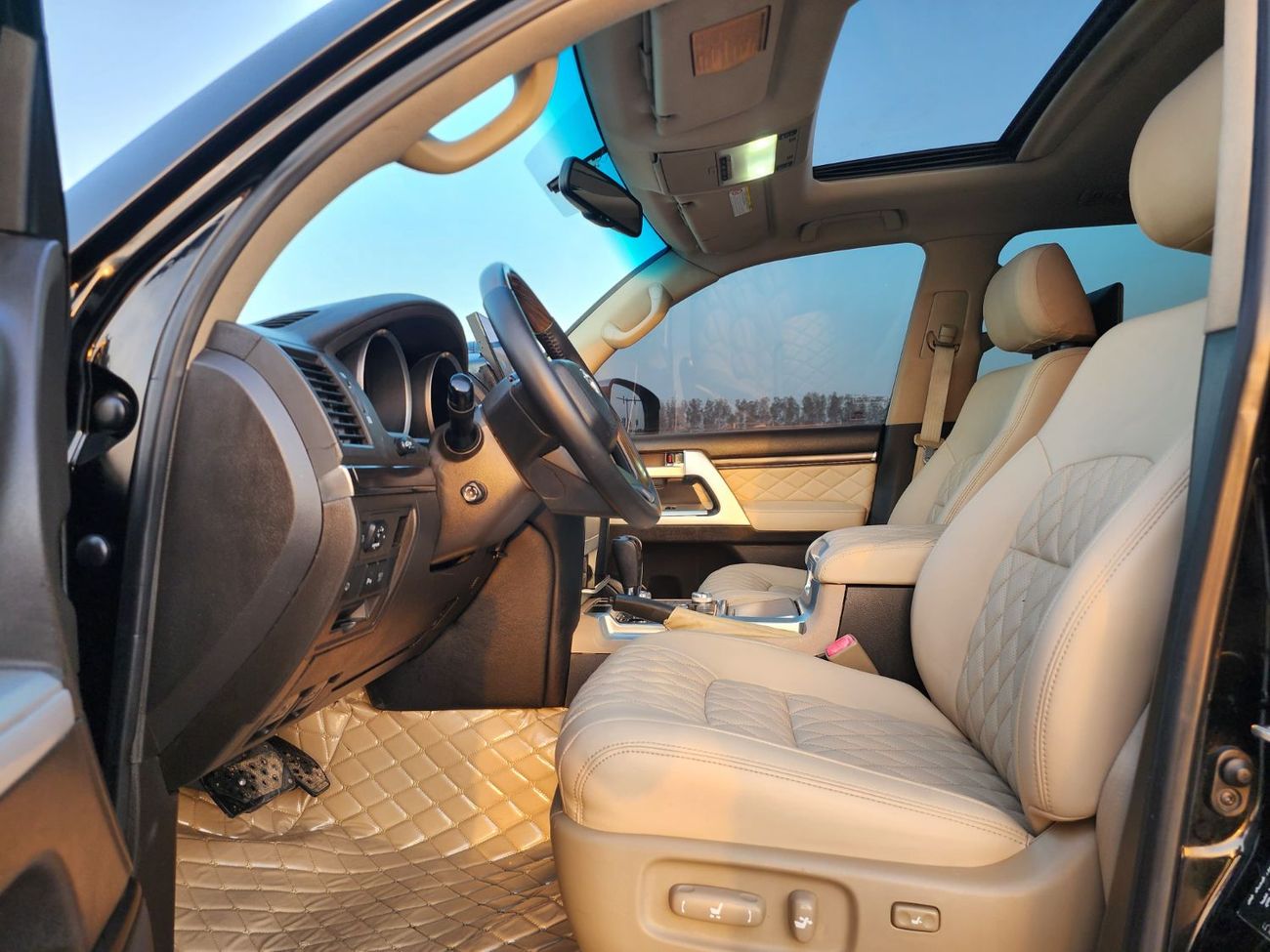 تويوتا لاند كروزر VX.R V8 upgrade 2023