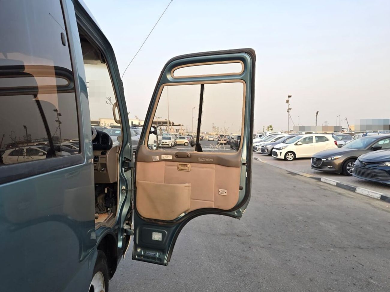 Toyota Coaster TOYOTA COASTER BUS RHD 1998 MODEL 4.2 L DIESEL AUTOMATIC(PM04963)