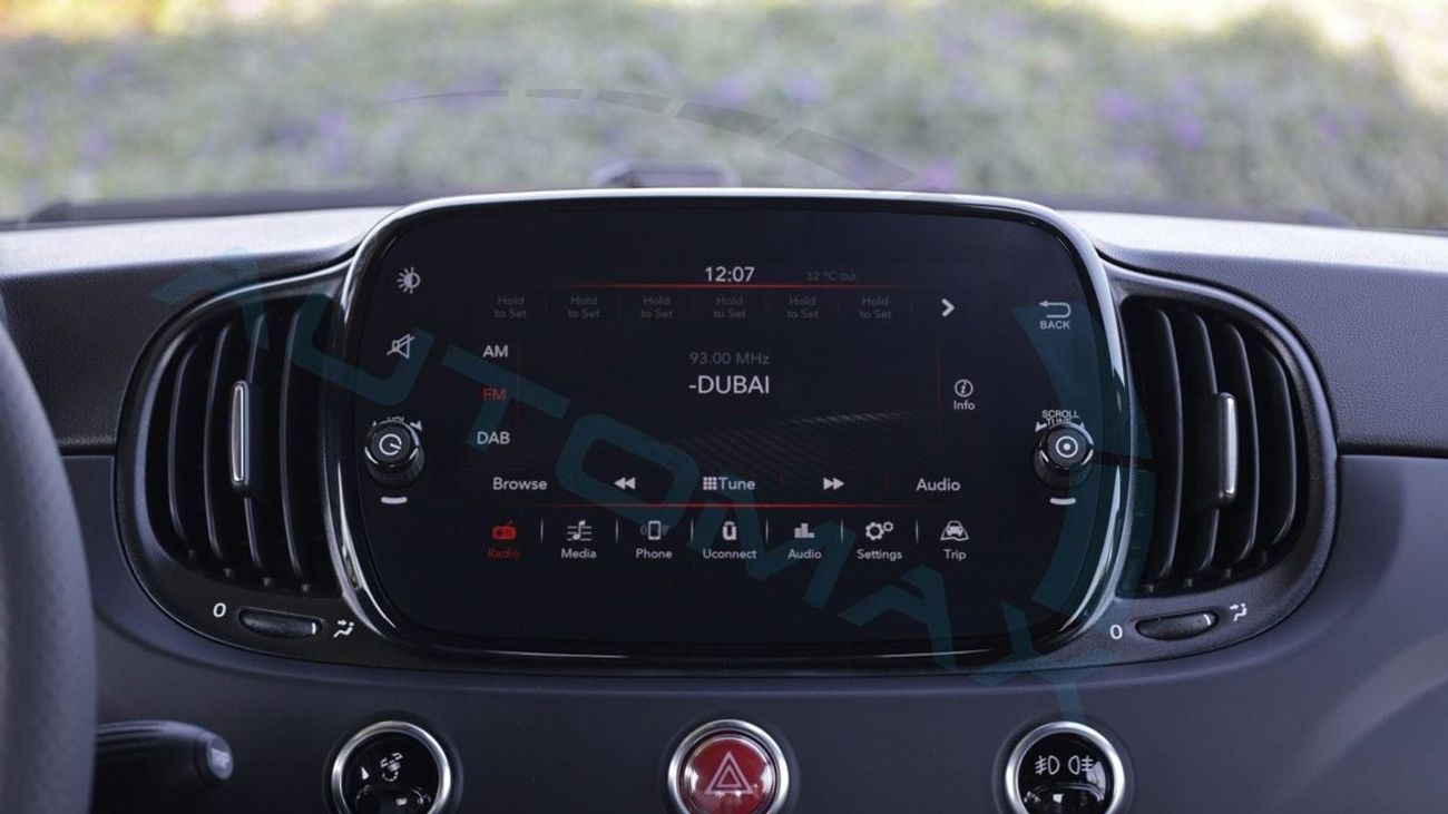 أبارث 695 Turismo 1.4T GCC 41500Km With 2 Years Or 120,000 Km Warranty @Official Dealer