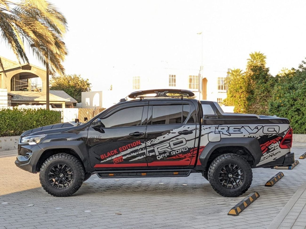Toyota Hilux ADVENTURE