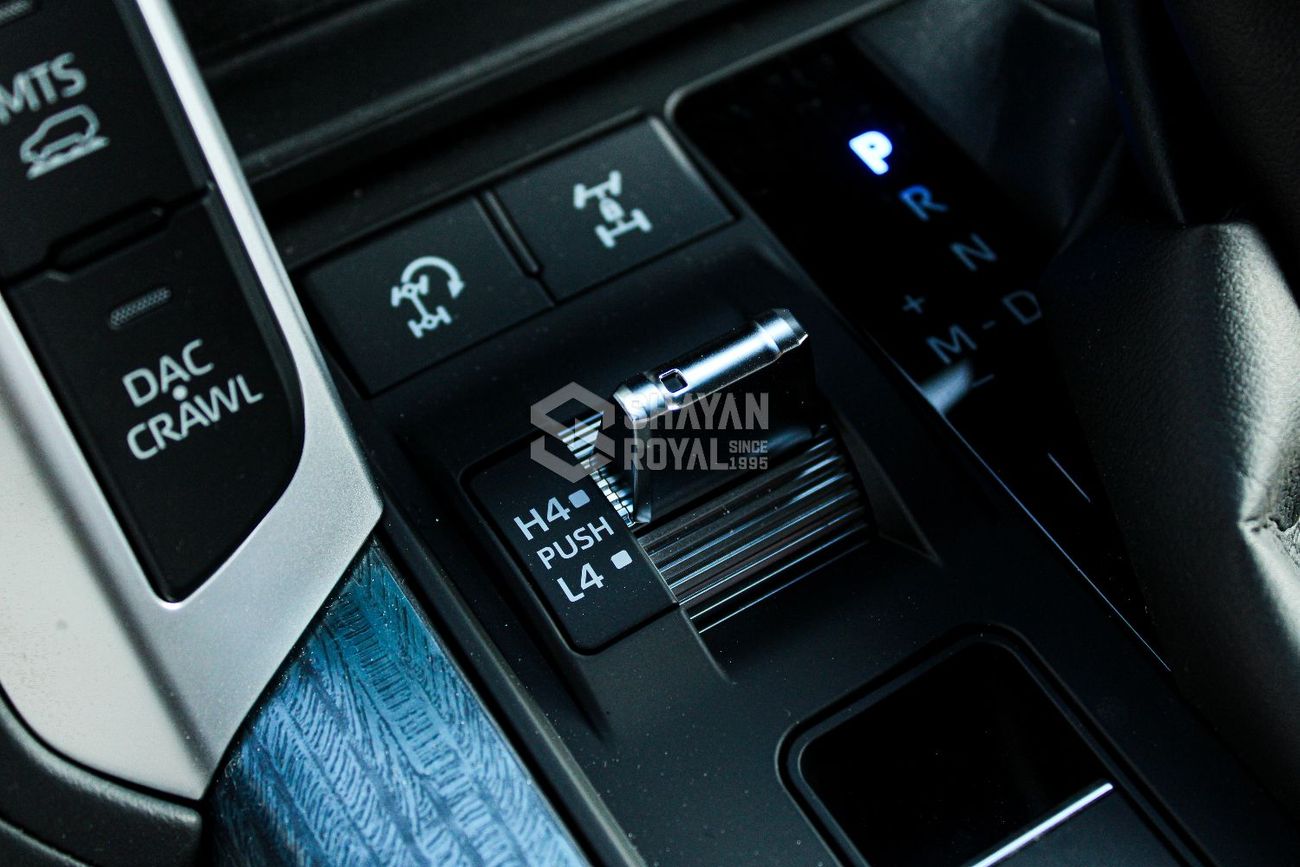 تويوتا لاند كروزر LHD LC300 VXR 3.5L HYBRID 457TT 7-SEATS AT 2025MY