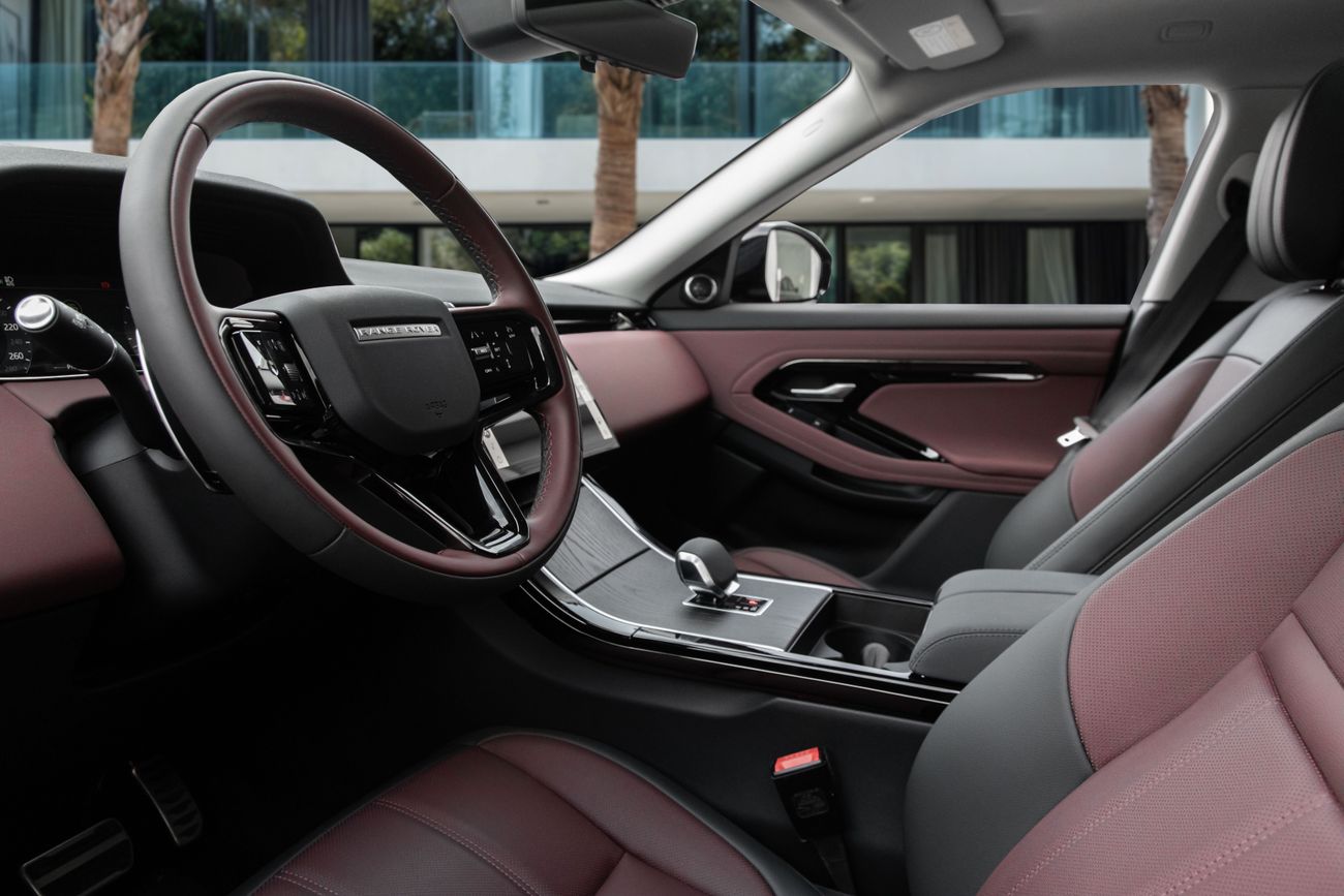 لاند روفر رانج روفر إيفوك Range Rover Evoque SE P250 R Dynamic | 3,721 P.M | 0% Downpayment | Pristine Condition!