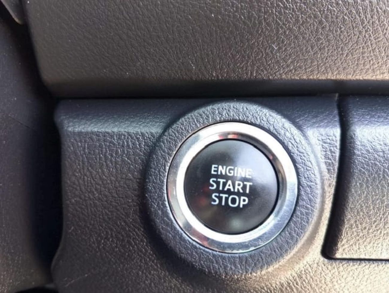 Toyota Fortuner VX-RHD-4WD-2.8L-Automatic-Diesel-7 Seats-5 Doors