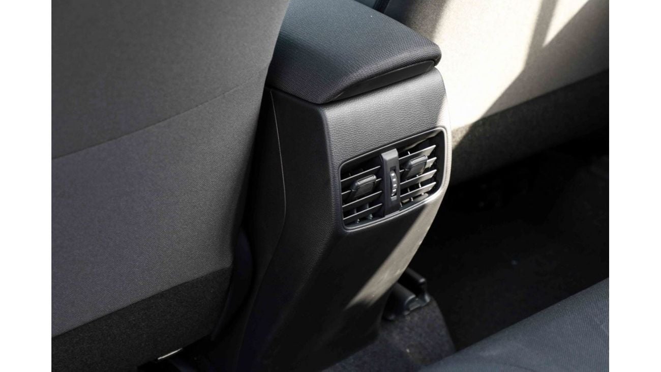 Toyota Corolla Cross 2024 Toyota corolla Cross 2.0 Elite Hybrid - White inside Black | Export Only