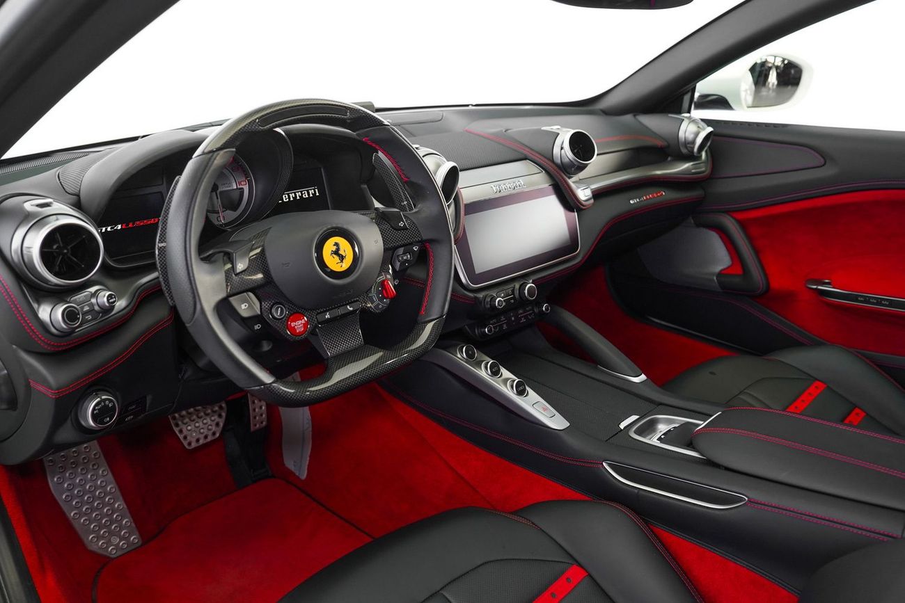 Ferrari GTC4 Lusso T