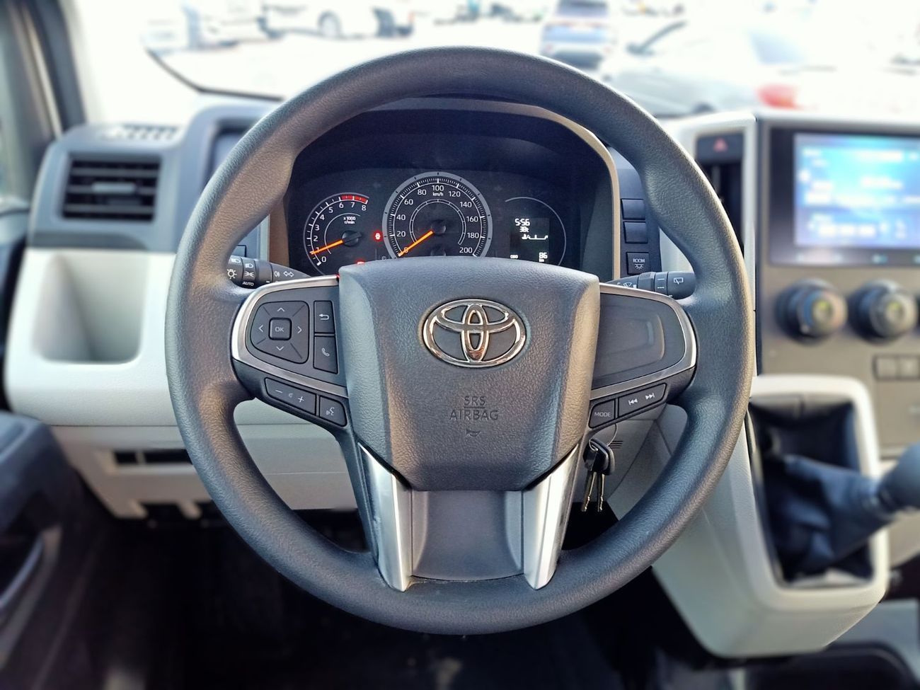 Toyota Hiace Commuter 3.5L M/T