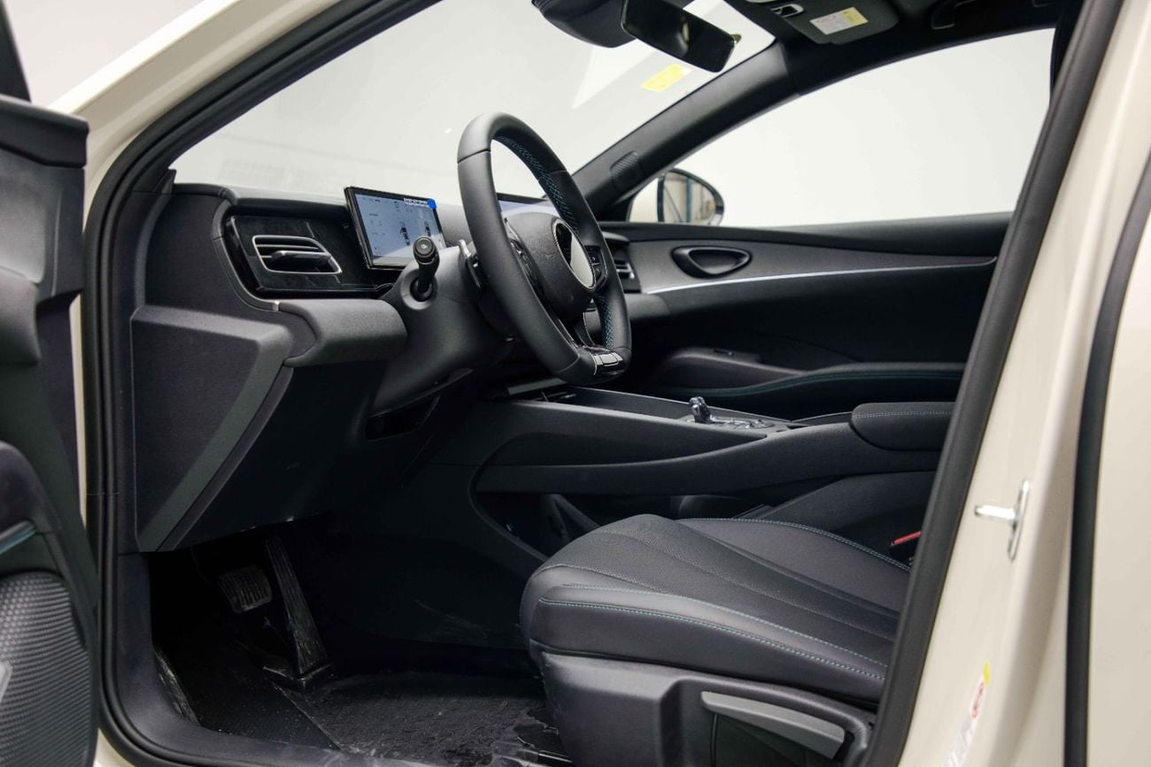 بي واي دي سيل 06 دي إم-آي ID Luxury 1.5L - Warm Tea Grey Inside Black | Export Only