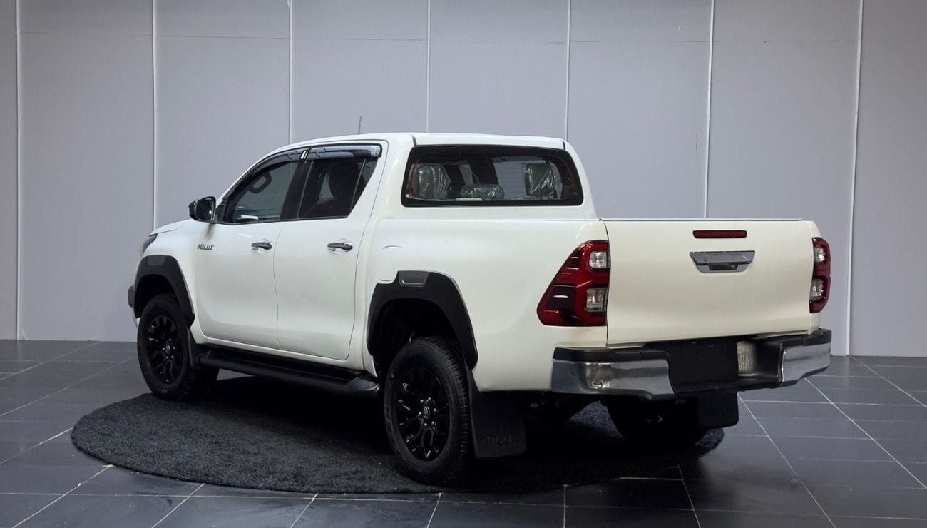 Toyota Hilux SGLX Toyota hilux 2021 RHD 2.8 diesel full options SR5