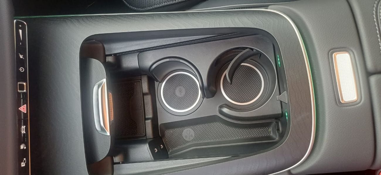 Mercedes-Benz E300 MERCEDES BENZ E300 COLOR GREY MODEL YEAR 2025