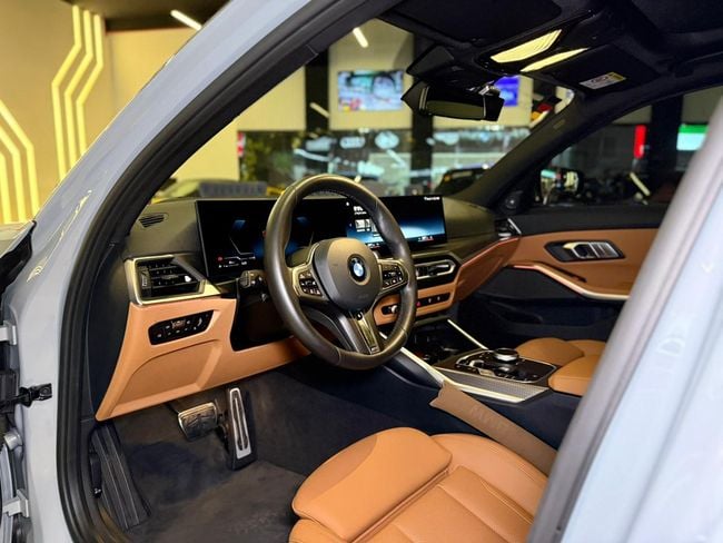BMW 3 Series 320i 2024 BMW 3-Series 320i M-Kit Perfect Condition 2 Years Full Warranty, миниатюра 25