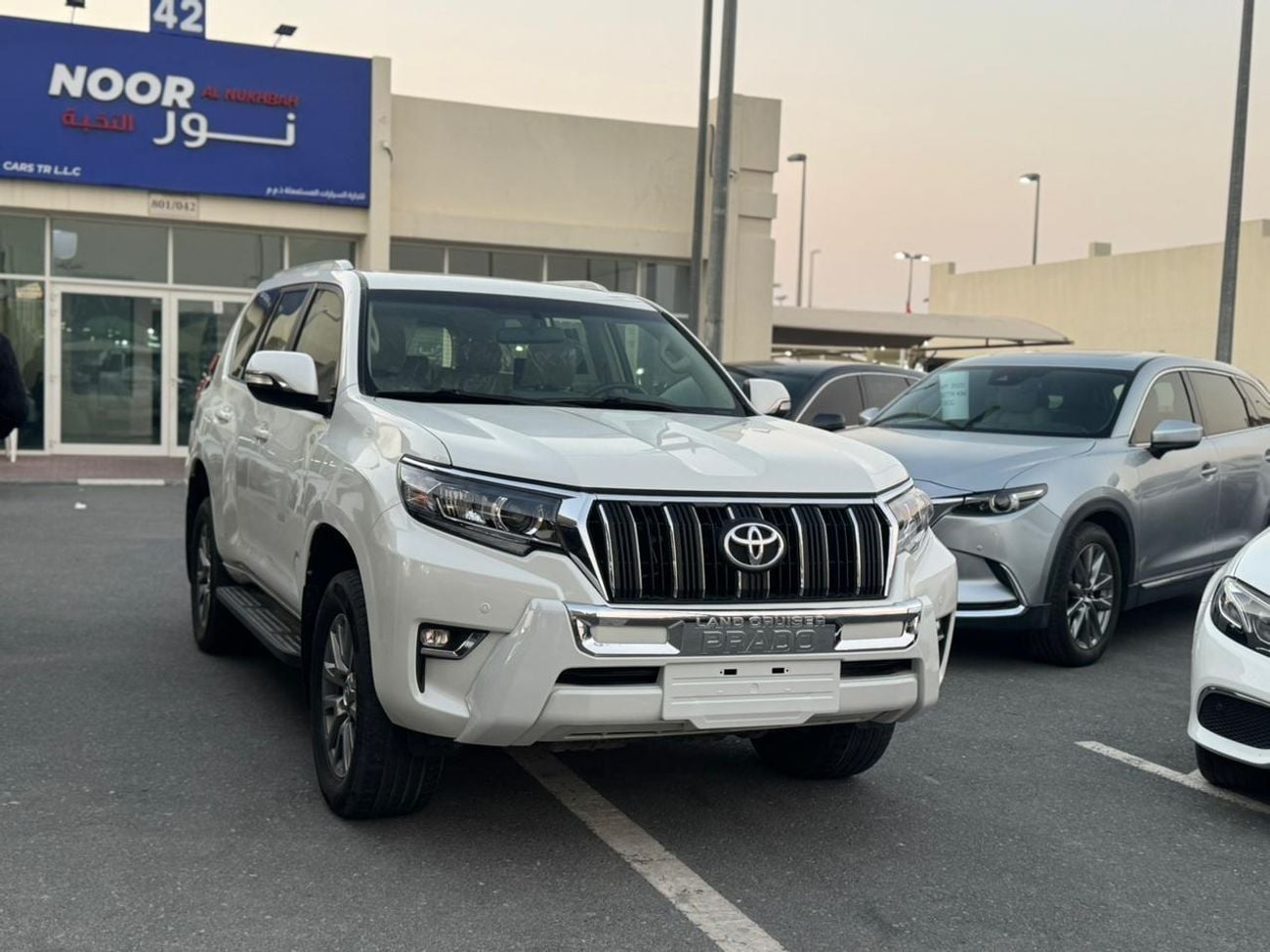 تويوتا برادو GXR 2.7L (164 HP) 4WD (7 Seater)