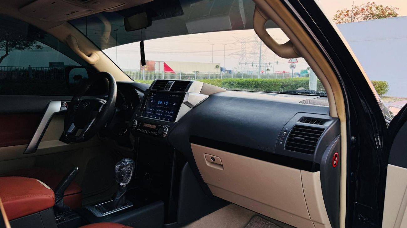 Toyota Prado EXCELLENT CONDITION | SUNROOF | 2.7L PETROL | LHD | PARKING SENSOR | 2017 | REAR VIEW CAMERA