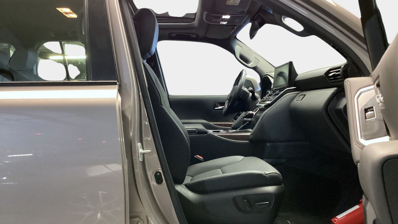 Toyota Land Cruiser GXR | upto AED 20,000 Ramadan Discount | Guaranteed Warranty | 0 Down Payment