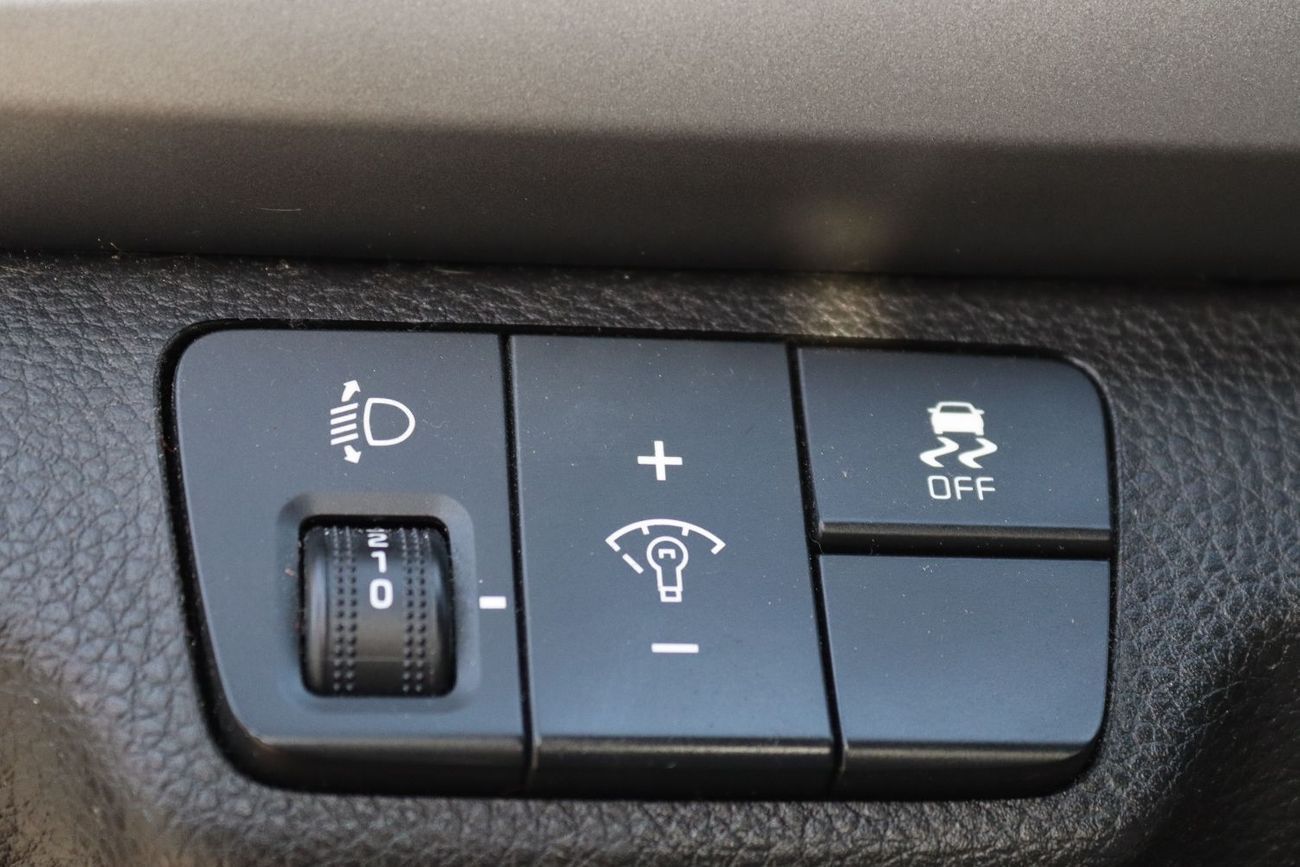 Kia Rio EX 1.4L (100 HP) Hatchback