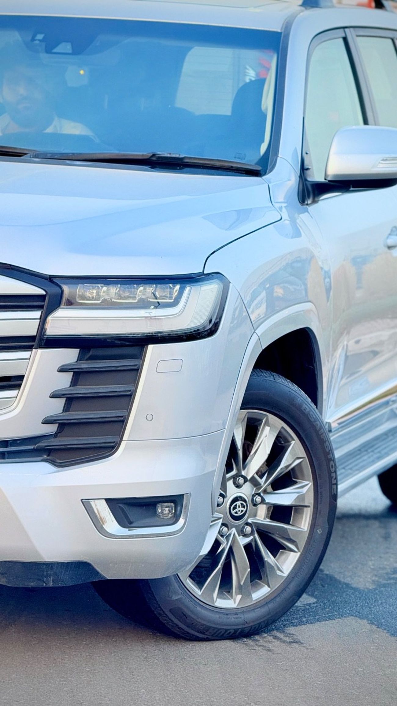 Toyota Land Cruiser 2021 Facelift 2023 Shape SAHARA V8 RHD DIESEL ENGINE FULL OPTION