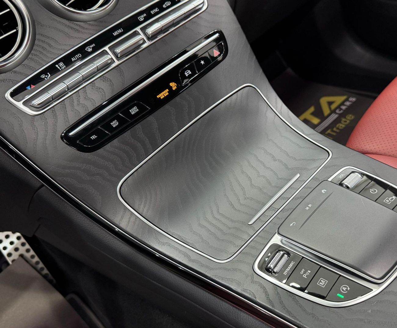 Mercedes-Benz GLC 200 2023 Mercedes Benz GLC200 AMG 4MATIC, Jan 2028 Mercedes Warranty + Service Pack, Very Low Kms, GCC