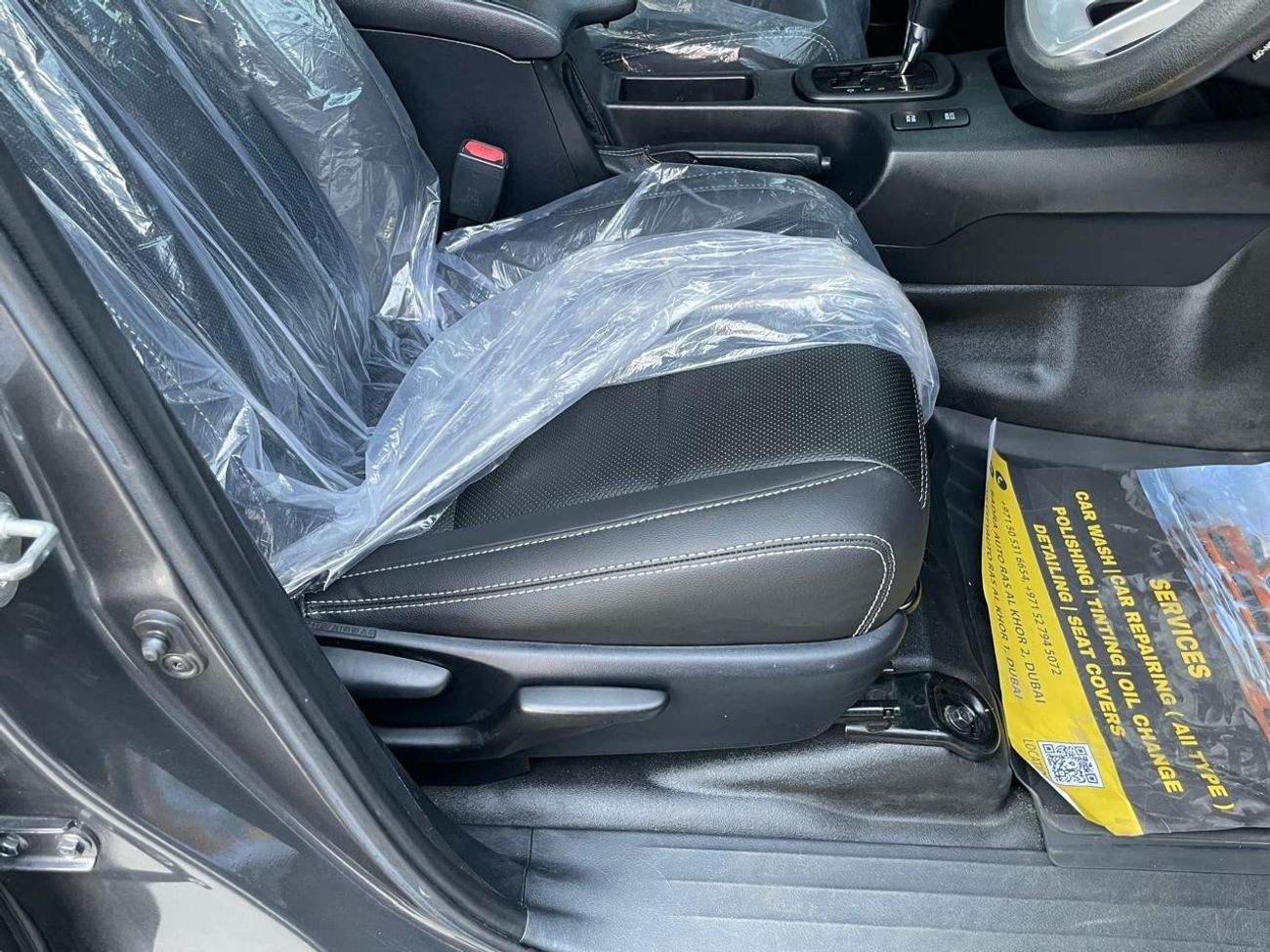 تويوتا هيلوكس diesel 2.8 liter automatic right hand drive leather seats with back camera