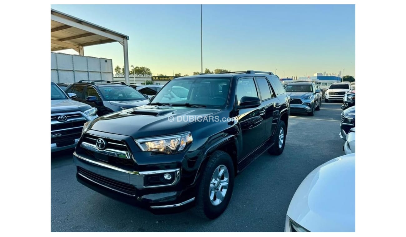 Used Toyota 4Runner 4x4 leather full option 2018 for sale in Dubai - 695756