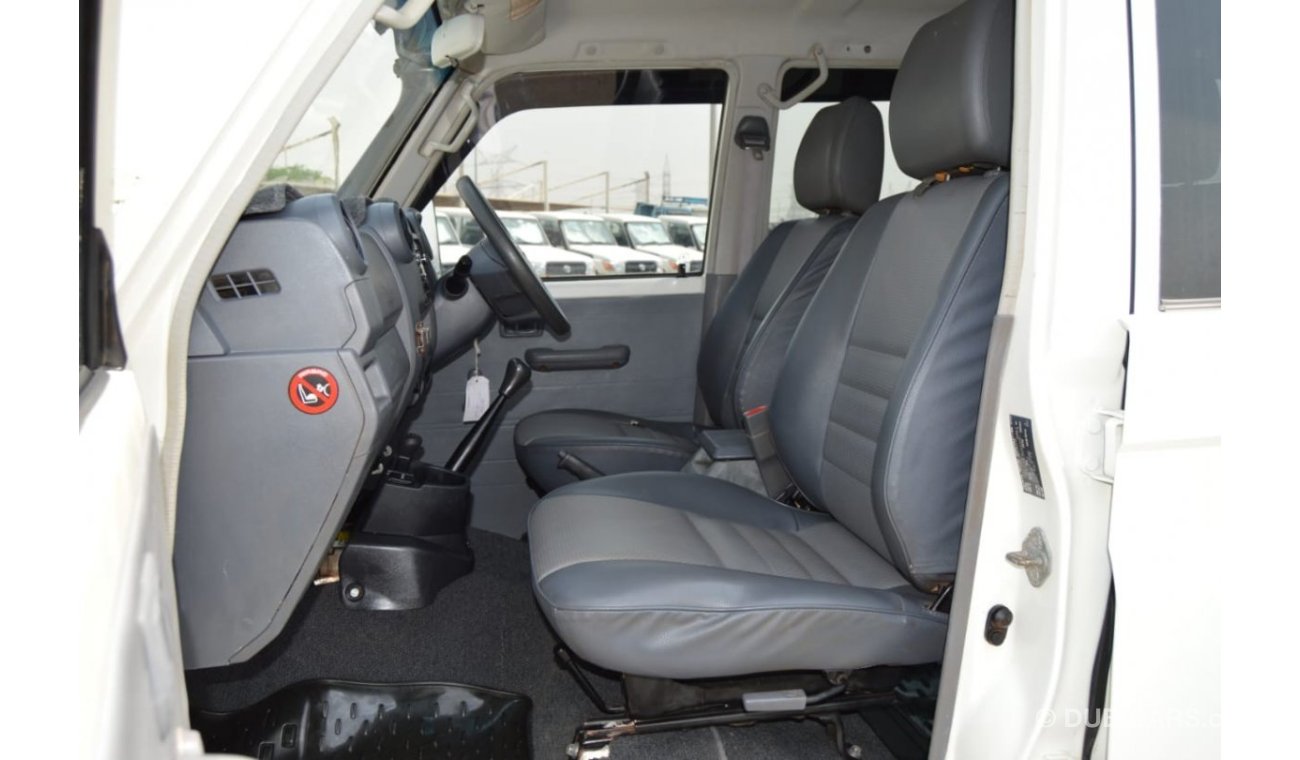 Toyota Land Cruiser Pick Up Clean Car