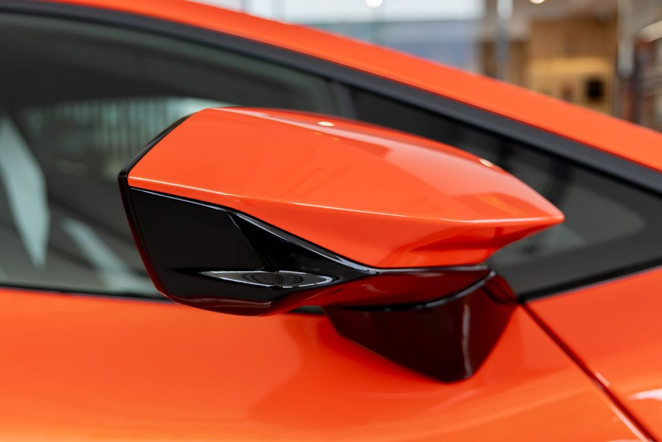 Lamborghini Revuelto 6.5L V12 Hybrid Lamborghini Revuelto 2024 Fully Carbon Fiber