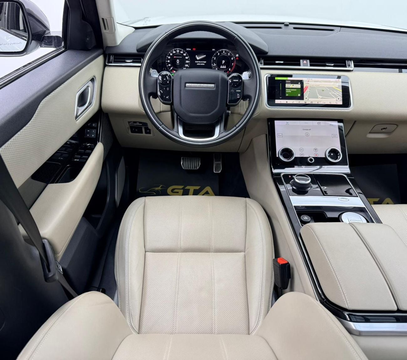 لاند روفر رينج روفر فيلار 2020 Range Rover Velar P250 SE Dynamic, Warranty, Fully Loaded, Excellent Condition, GCC