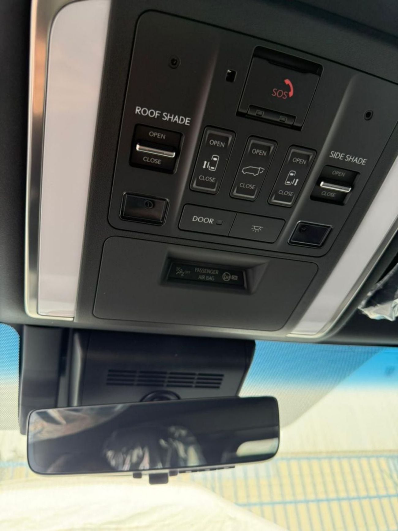 Lexus LM 350h STD (NON GCC)