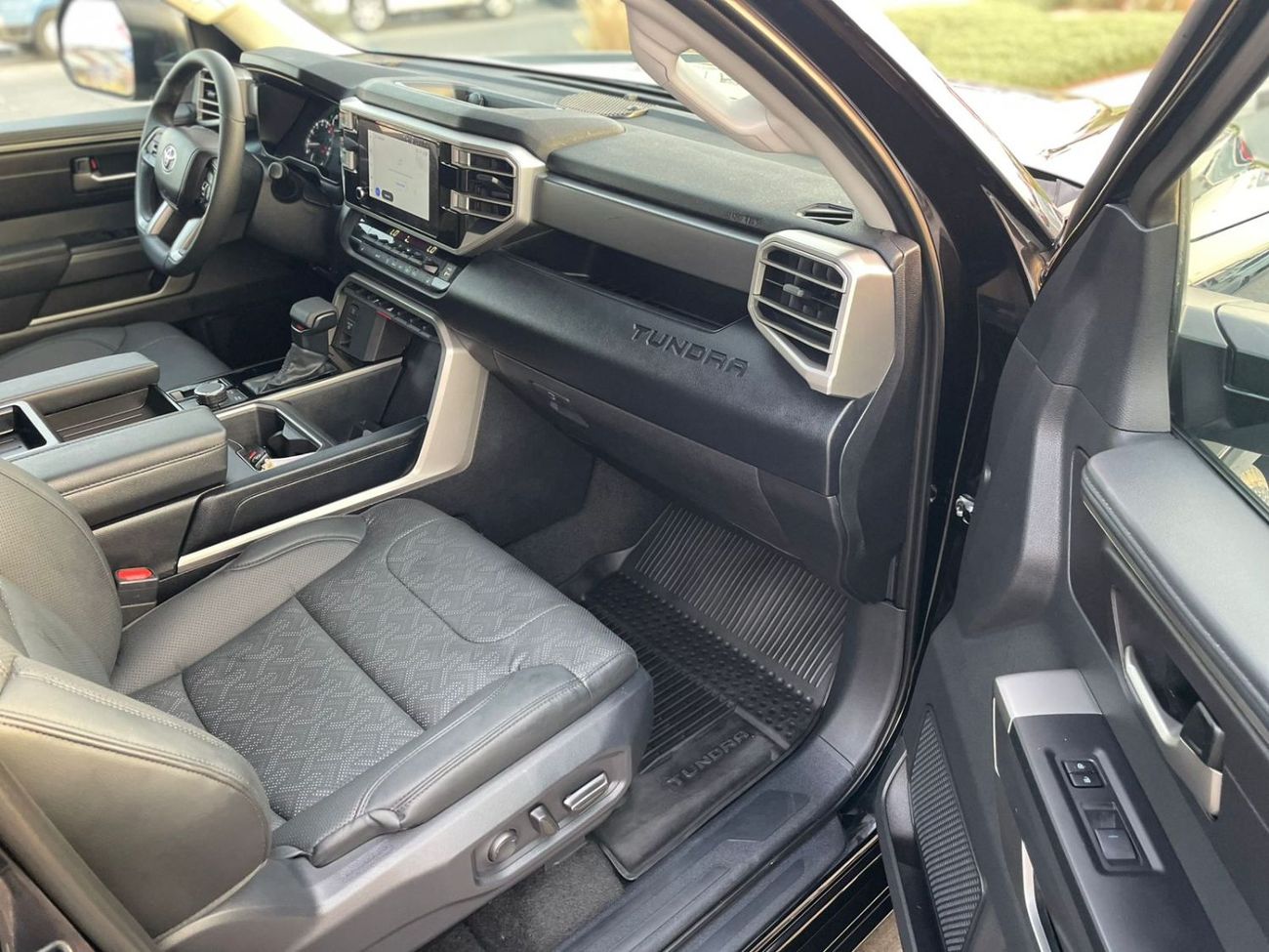 Toyota Tundra 2024 Toyota Tundra TRD Off-Road – Black Beast – Brand New Condition