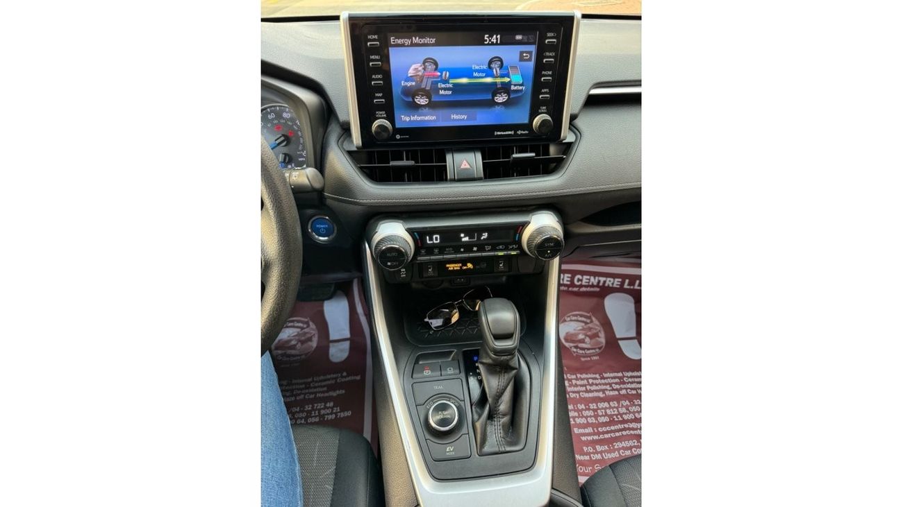 تويوتا راف ٤ XLE