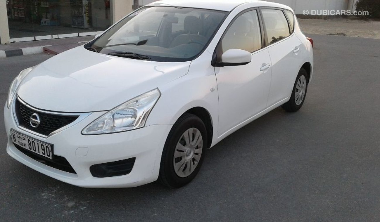 Nissan Tiida 2014