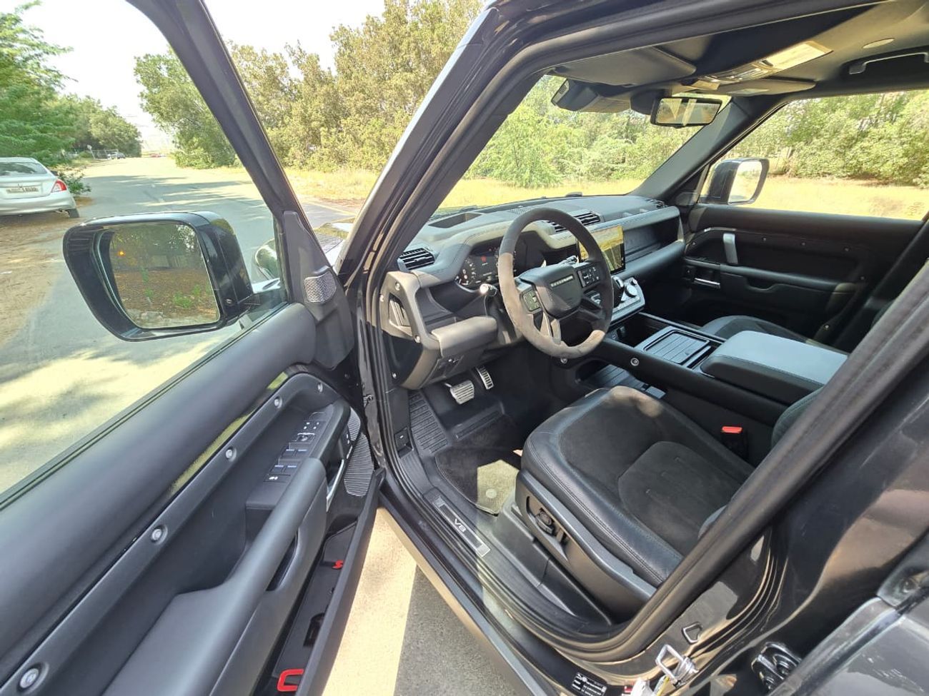 Land Rover Defender 110 X P525 5.0L DEFENDER 110 P525 CARPATHIAN EDITION 2023 V8 // GERMANY // 2KEYS //PERFECT CONDITION