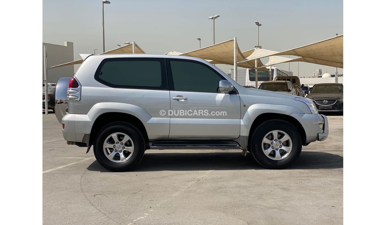 تويوتا برادو تويوتا برادو 2009 خليجي باب واحد بحاله ممتازه 4 سليندر