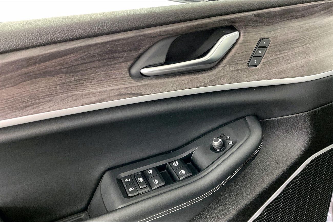 أم جي 6 Trophy | ضمان مجاني لمدة عام | 0 دفعة أولى